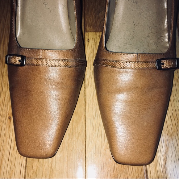 Bandolino Square Toe Heel in Camel 8.5M - Picture 3 of 8